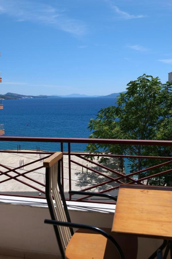 Hotel Ceka Sarandë Esterno foto